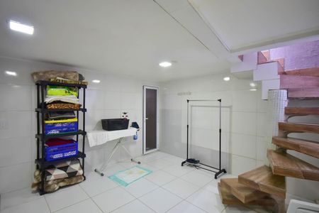 Casa à venda com 280m², 3 quartos e 4 vagasÁrea de Serviço