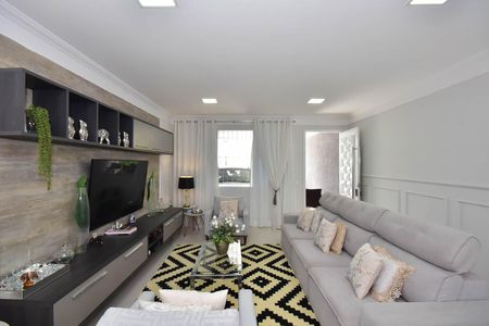 Casa à venda com 280m², 3 quartos e 4 vagasSala