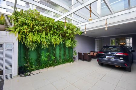 Casa à venda com 280m², 3 quartos e 4 vagasGaragem
