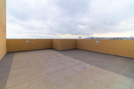 Apartamento para alugar com 32m², 2 quartos e sem vaga Apartamento para alugar com 32m², 2 quartos e sem vagaTerraço