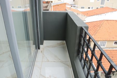 Casa de condomínio para alugar com 206m², 3 quartos e 4 vagasVaranda