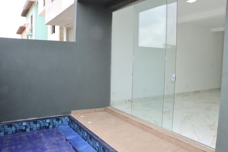 Casa de condomínio para alugar com 206m², 3 quartos e 4 vagasÁrea Externa