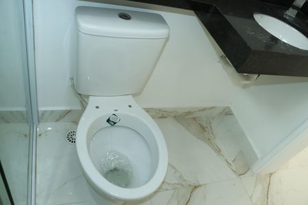 Casa de condomínio para alugar com 206m², 3 quartos e 4 vagasBanheiro Social 1