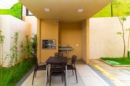 Apartamento para alugar com 32m², 2 quartos e sem vaga Apartamento para alugar com 32m², 2 quartos e sem vagaÁrea comum - Churrasqueira