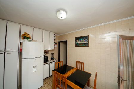 Casa à venda com 180m², 3 quartos e 2 vagasCozinha
