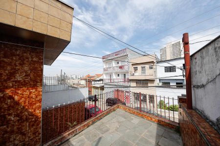 Casa à venda com 180m², 3 quartos e 2 vagasVaranda