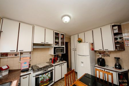 Casa à venda com 180m², 3 quartos e 2 vagasCozinha