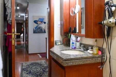 Apartamento à venda com 206m², 4 quartos e 3 vagas Apartamento à venda com 206m², 4 quartos e 3 vagasFoto 58