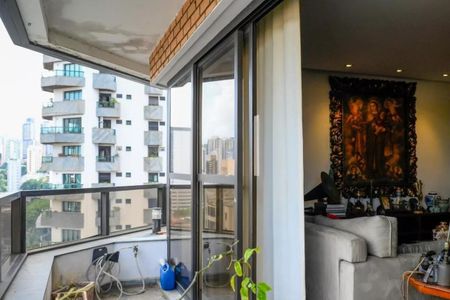 Apartamento à venda com 206m², 4 quartos e 3 vagas Apartamento à venda com 206m², 4 quartos e 3 vagasFoto 07