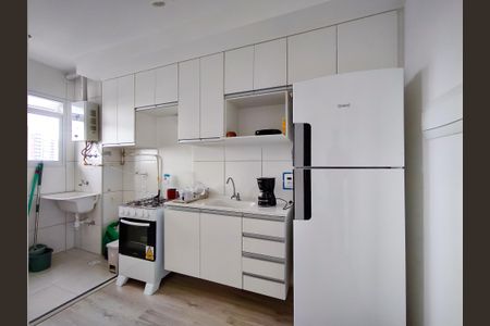 Apartamento à venda com 44m², 2 quartos e sem vaga Apartamento à venda com 44m², 2 quartos e sem vagaCozinha e Área de Serviço