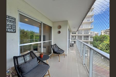 Apartamento à venda com 91m², 3 quartos e 2 vagasVaranda