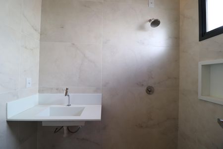 Casa de condomínio para alugar com 218m², 4 quartos e 2 vagasBanheiro  Suíte 3