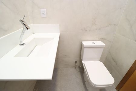 Casa de condomínio para alugar com 218m², 4 quartos e 2 vagasBanheiro Suíte 2