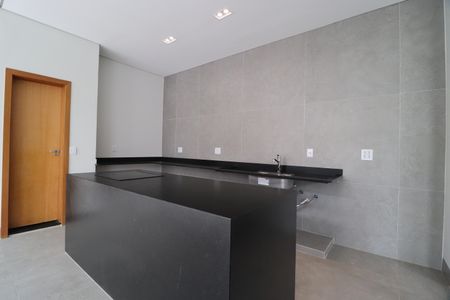 Casa de condomínio para alugar com 218m², 4 quartos e 2 vagasCozinha