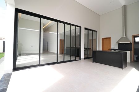 Casa de condomínio para alugar com 218m², 4 quartos e 2 vagasVaranda gourmet