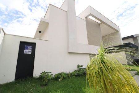 Casa de condomínio para alugar com 218m², 4 quartos e 2 vagasPlaquinha