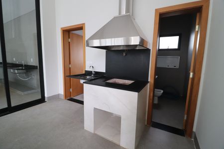 Casa de condomínio para alugar com 218m², 4 quartos e 2 vagasVaranda gourmet