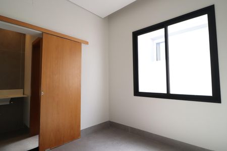 Casa de condomínio para alugar com 218m², 4 quartos e 2 vagas Suíte