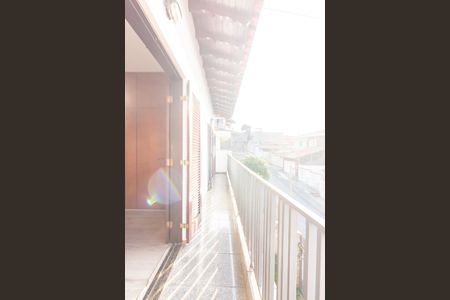 Casa à venda com 337m², 3 quartos e 6 vagas Casa à venda com 337m², 3 quartos e 6 vagasSacada