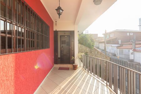 Casa à venda com 337m², 3 quartos e 6 vagas Casa à venda com 337m², 3 quartos e 6 vagasHall de Entrada