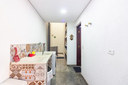 Casa à venda com 337m², 3 quartos e 6 vagas Casa à venda com 337m², 3 quartos e 6 vagasLavanderia