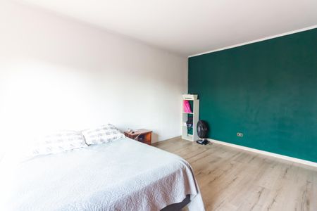 Casa à venda com 337m², 3 quartos e 6 vagas Casa à venda com 337m², 3 quartos e 6 vagasQuarto 1