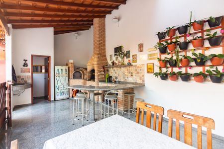 Casa à venda com 337m², 3 quartos e 6 vagas Casa à venda com 337m², 3 quartos e 6 vagasÁrea Gourmet