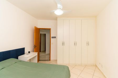 Casa à venda com 72m², 2 quartos e 2 vagas Casa à venda com 72m², 2 quartos e 2 vagasQuarto 2