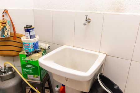 Casa à venda com 72m², 2 quartos e 2 vagas Casa à venda com 72m², 2 quartos e 2 vagasÁrea de Serviço