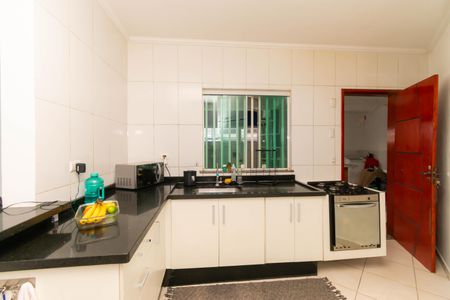 Casa à venda com 72m², 2 quartos e 2 vagas Casa à venda com 72m², 2 quartos e 2 vagasCozinha