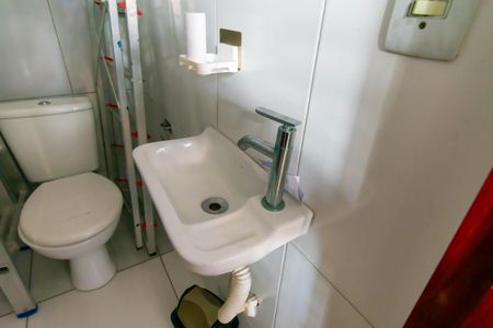 Casa à venda com 72m², 2 quartos e 2 vagas Casa à venda com 72m², 2 quartos e 2 vagasGaragem - Lavabo