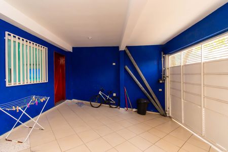 Casa à venda com 72m², 2 quartos e 2 vagas Casa à venda com 72m², 2 quartos e 2 vagasGaragem