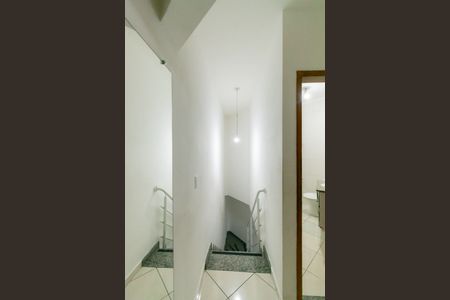 Casa à venda com 72m², 2 quartos e 2 vagas Casa à venda com 72m², 2 quartos e 2 vagasBanheiro