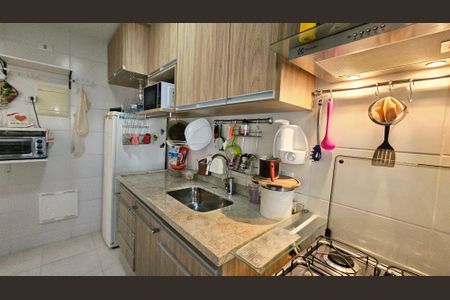 Apartamento para alugar com 72m², 2 quartos e 1 vagaCozinha