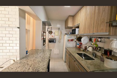 Apartamento para alugar com 72m², 2 quartos e 1 vagaCozinha