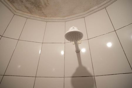 Casa à venda com 170m², 3 quartos e 2 vagasBanheiro 2 