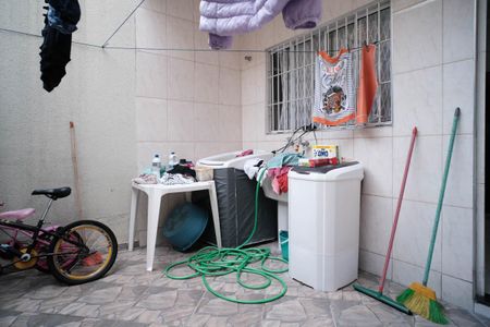 Casa à venda com 170m², 3 quartos e 2 vagasÁrea de Serviço