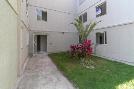 Apartamento à venda com 43m², 2 quartos e 1 vaga Apartamento à venda com 43m², 2 quartos e 1 vagaEntrada