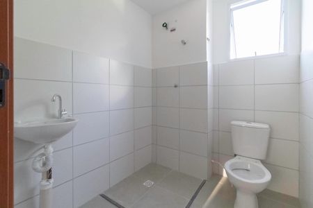 Apartamento à venda com 43m², 2 quartos e 1 vaga Apartamento à venda com 43m², 2 quartos e 1 vagaBanheiro social