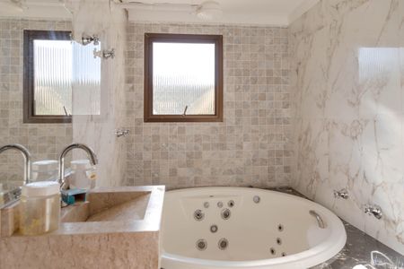 Apartamento à venda com 165m², 3 quartos e 2 vagasBanheiro da Suíte 1