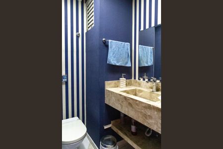 Apartamento à venda com 165m², 3 quartos e 2 vagasLavabo