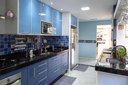 Apartamento à venda com 165m², 3 quartos e 2 vagasCozinha