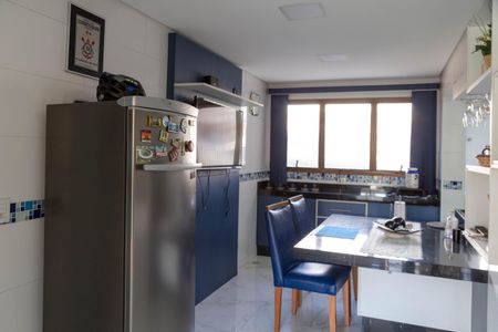 Apartamento à venda com 165m², 3 quartos e 2 vagasCozinha