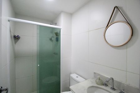 Apartamento à venda com 75m², 2 quartos e 1 vagaBanheiro social