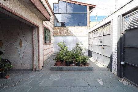Casa à venda com 200m², 3 quartos e 4 vagasGaragem