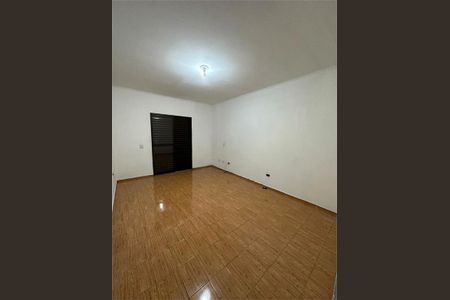 Casa à venda com 180m², 4 quartos e 4 vagas