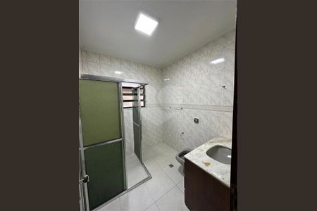 Casa à venda com 180m², 4 quartos e 4 vagas