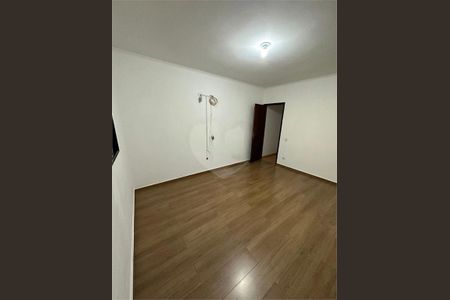 Casa à venda com 180m², 4 quartos e 4 vagas
