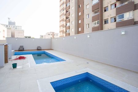 Apartamento à venda com 83m², 3 quartos e 2 vagas Apartamento à venda com 83m², 3 quartos e 2 vagasPiscina