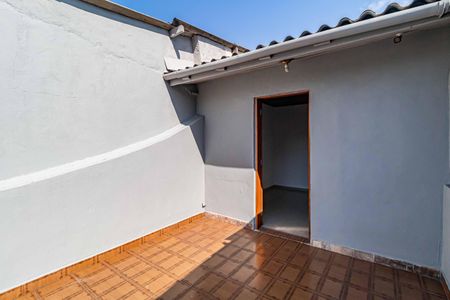 Casa à venda com 93m², 3 quartos e 1 vaga Casa à venda com 93m², 3 quartos e 1 vagaVaranda